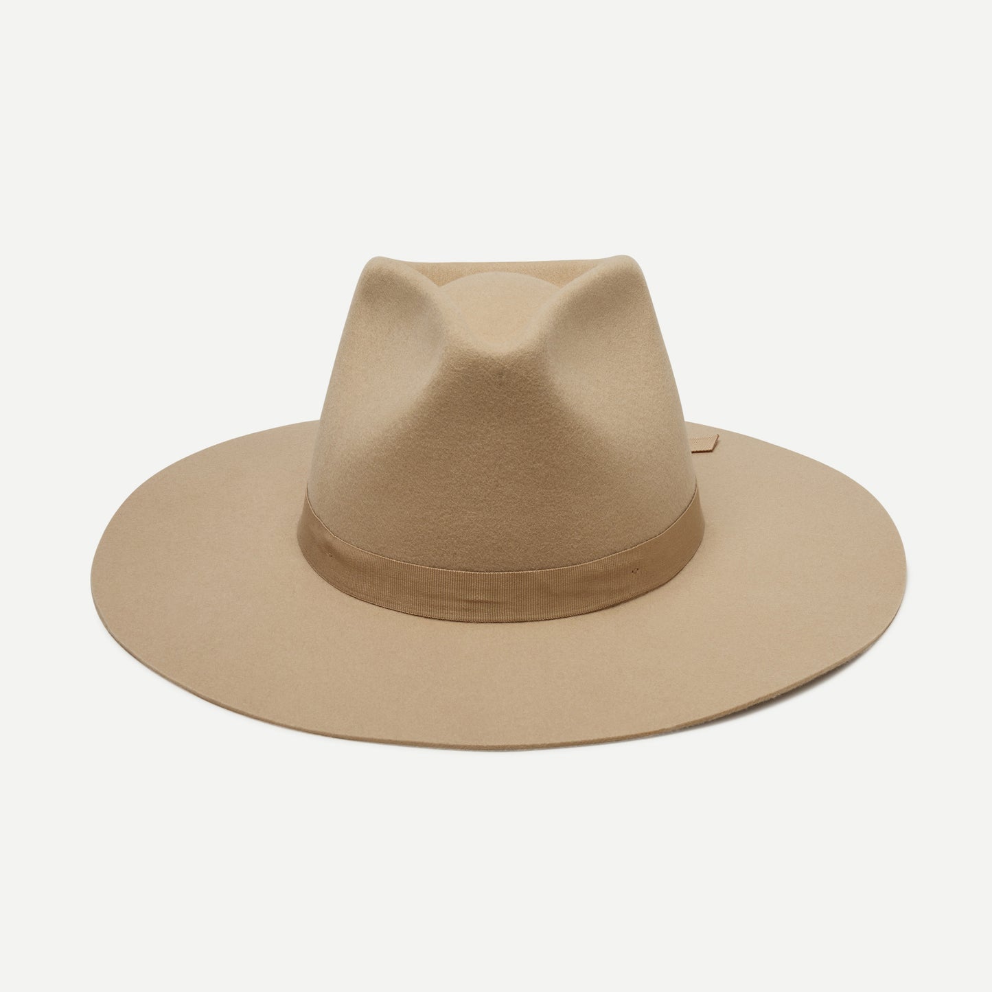 Sloane in Mushroom