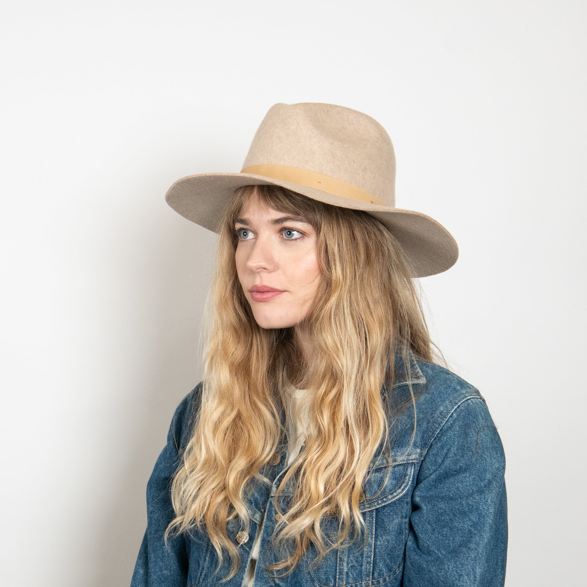ハット PALOMA WOOL Woman Hat Brown TJ9012 328 Paloma Wool Outlet: Hat woman - Brown | Paloma Wool hat