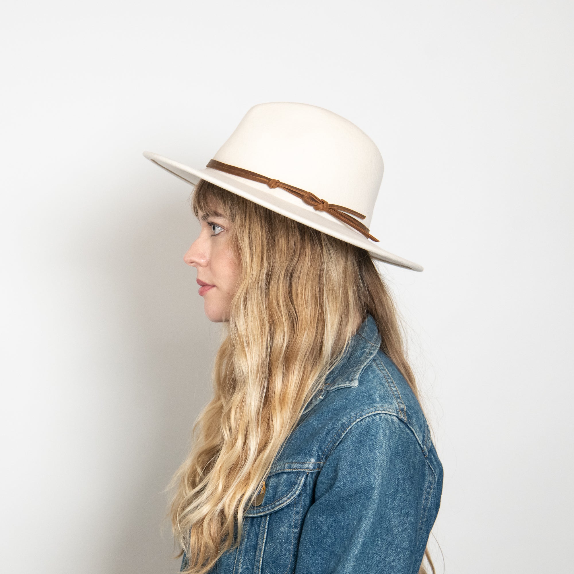 Billie in Cream – W Y E T H