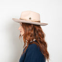 Bennie in Tan