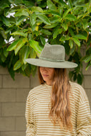 Beacon Mesh Panama in Olive