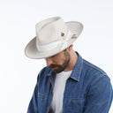 Bennie in Cream - Mens