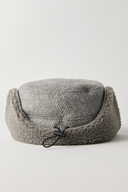 Winnie in Light Grey