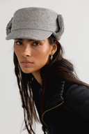 Winnie in Light Grey