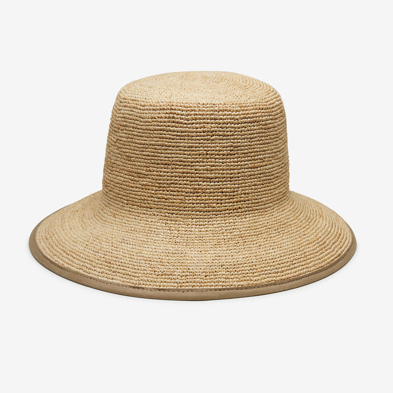 Wyeth June Raffia Bucket Hat in Natural – beige, packable