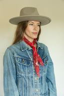 Largo in Red